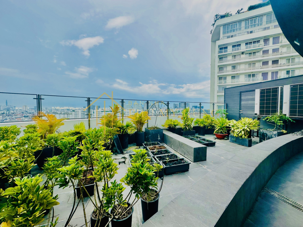 enthouse Riverpark Residence diện tích: 332m², lầu 12 phong thuỷ cực đẹp, 4 phòng ngủ, 3 toilet, được tầm view siêu rộng và cực kỳ mát mẻ